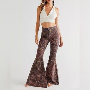 We The Free People Just Float On Retro Printed Flare Bell Bottoms Jeans | 26
